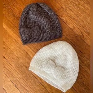 2 winter hats